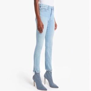 Mother Denim The Looker Ankle Snippet in Zapped Wash Size 27